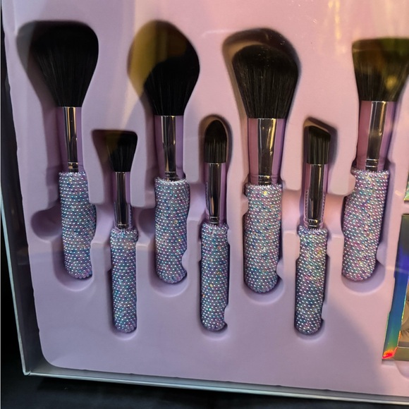 **ONLY 1 LEFT**TIK TOK Viral LIMITED EDITION 30 Piece Essentials MEGASET - Picture 2 of 5